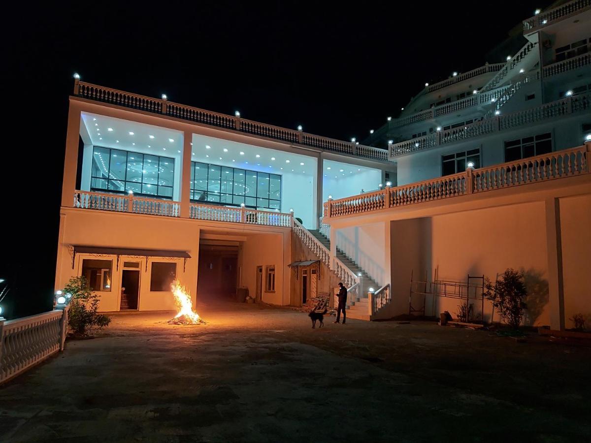 Hotel Zura Palace Kvariati Exterior foto